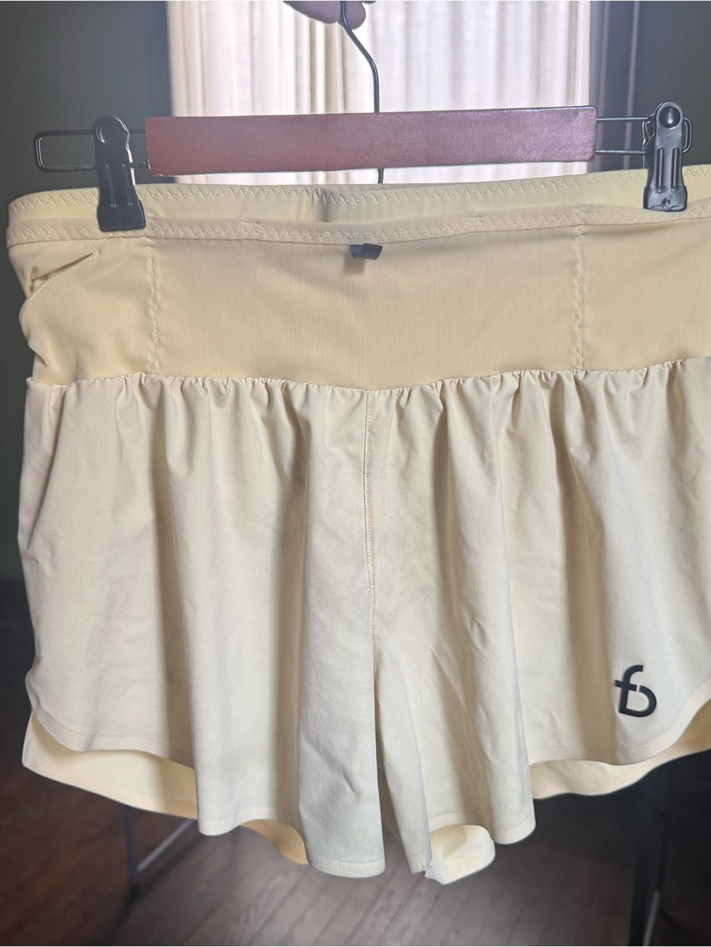 Women’s Athletic Skirt-Style Shorts in Light Cream